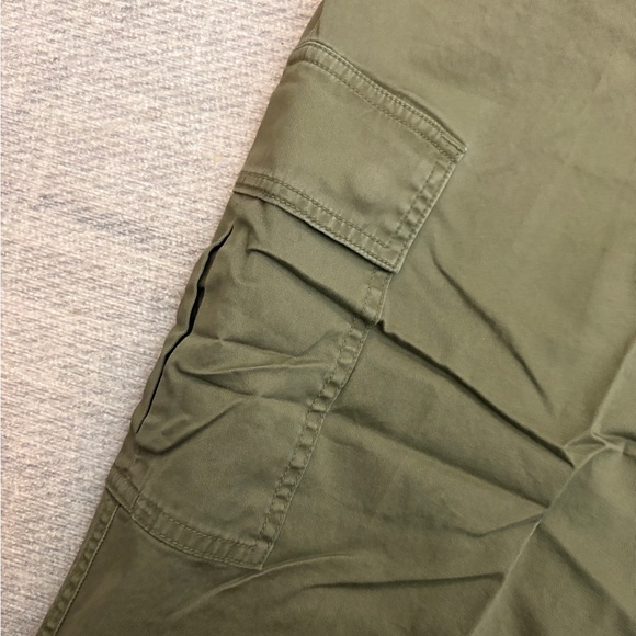Ralph Lauren Women's Olive Cargo Pants - Picture 8 of 8